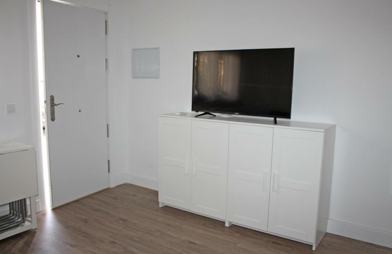 Apartamentos Angelita Plaza Beach Malaga Luaran gambar